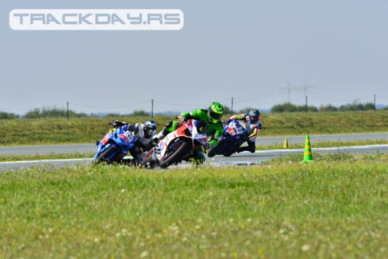 This image has an empty alt attribute; its file name is trackday-rs-td7-2023-slika-NIK_6945-800x534.jpg